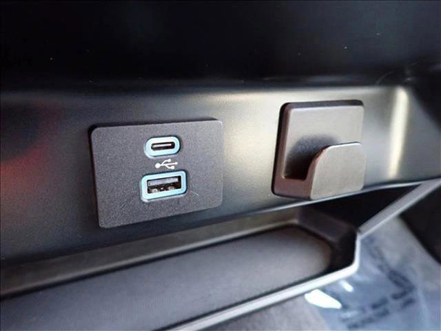 Used 2023 Ford F150 XLT image 19