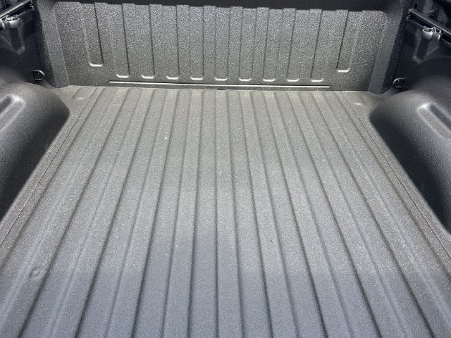 New 2027 RAM 1500 4x4 Crew Cab image 7