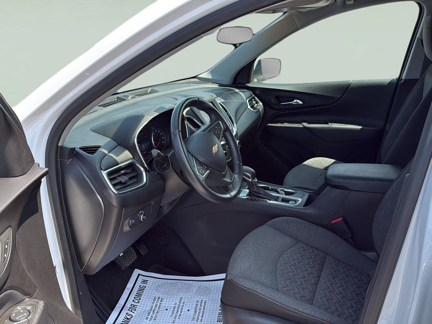 Used 2022 Chevrolet Equinox LT AWD/4WD image 9