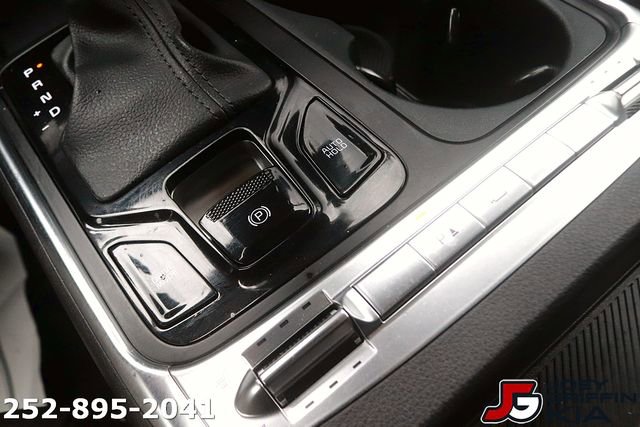 Used 2025 Kia Carnival SX FWD image 25