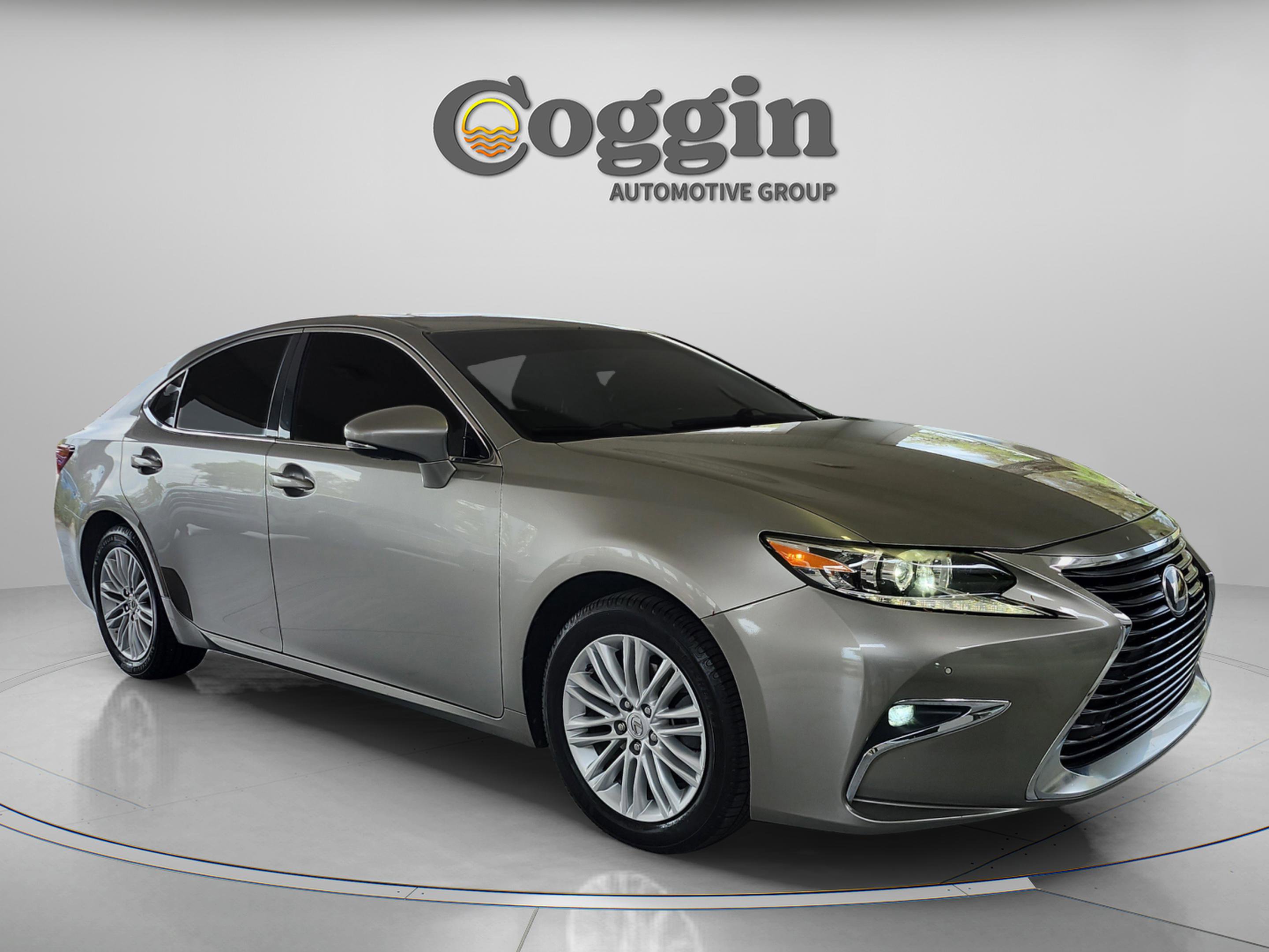 Used 2016 Lexus ES 350 w/ Premium Package w/Wood Trim image 7
