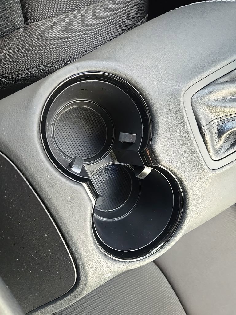 Used 2021 Toyota Venza LE image 22