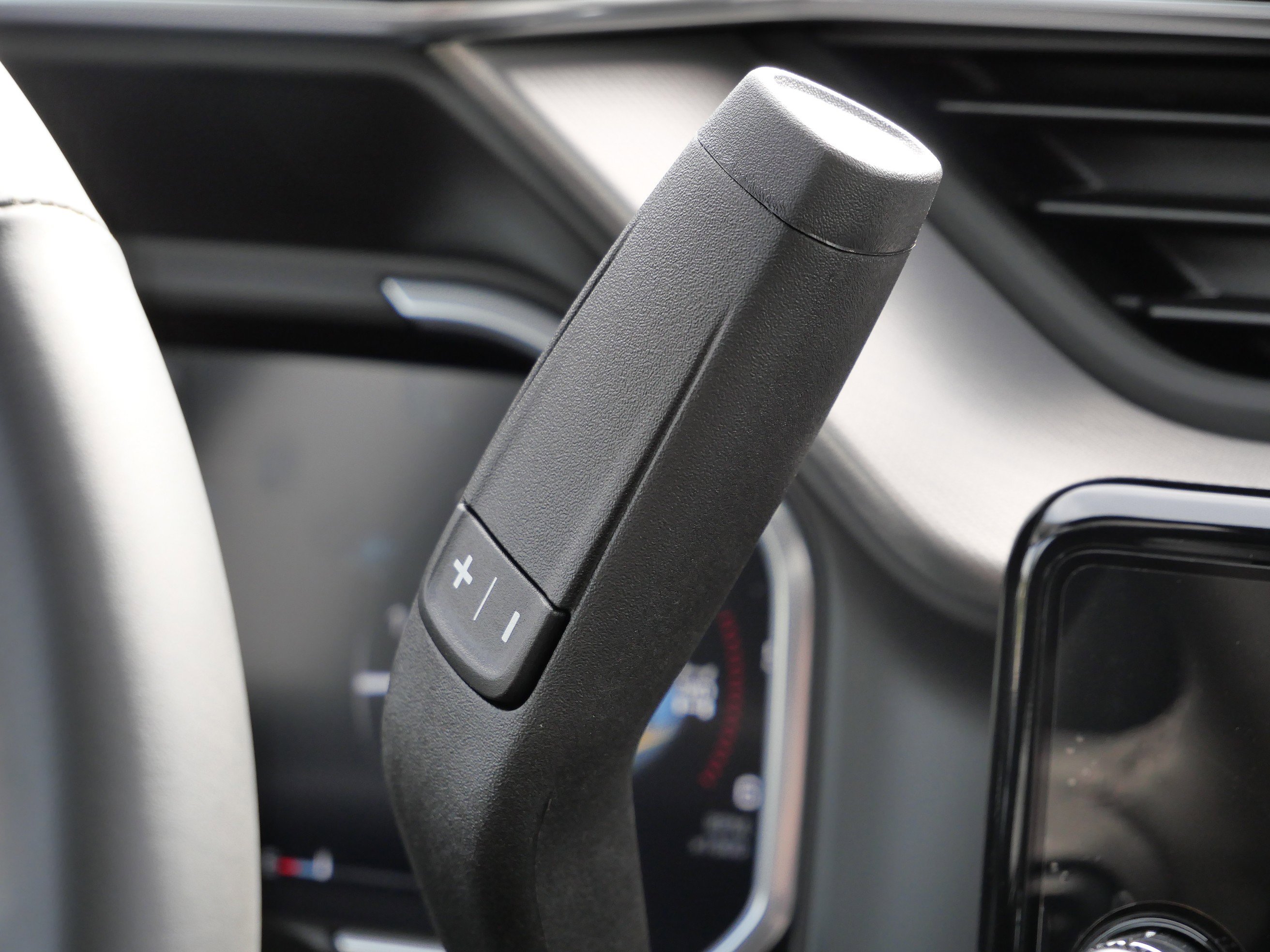 New 2026 GMC Sierra 3500 Denali w/ Denali Reserve Package image 8