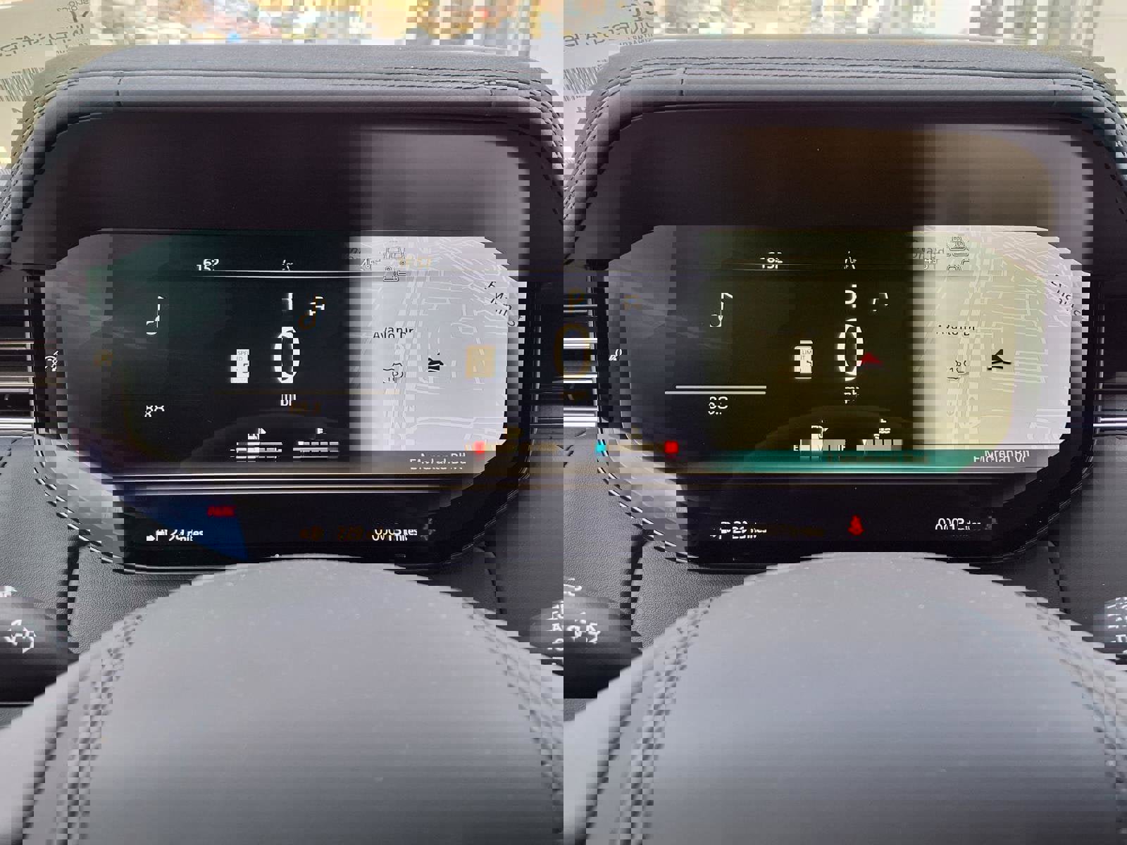 New 2026 Land Rover Range Rover Long Wheelbase SE image 14