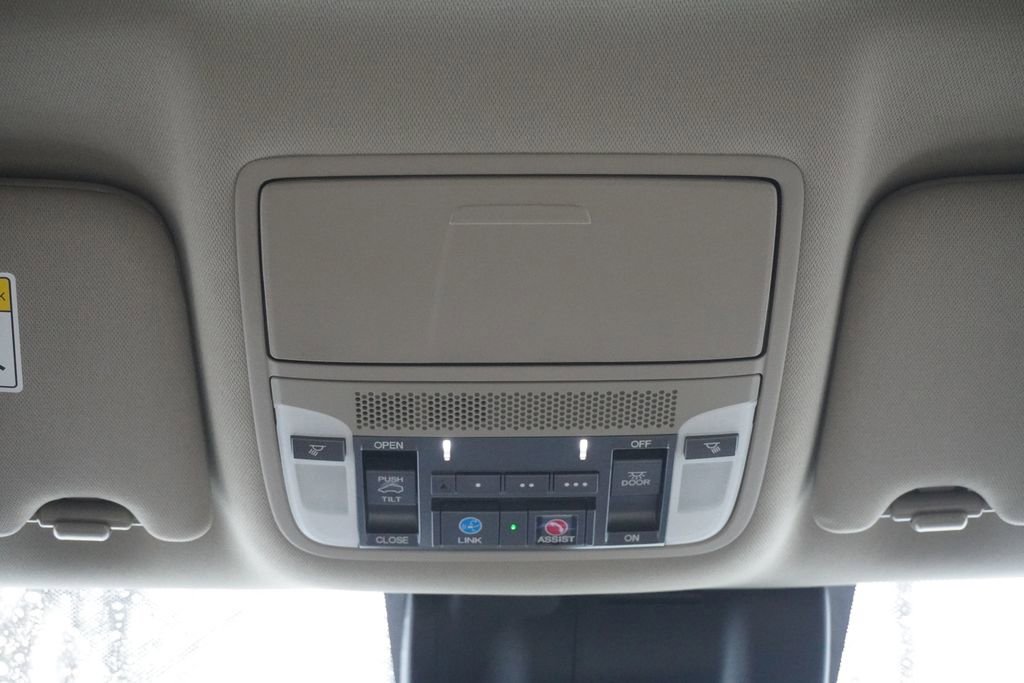 Used 2020 Acura MDX w/ Technology & Entertainment image 30