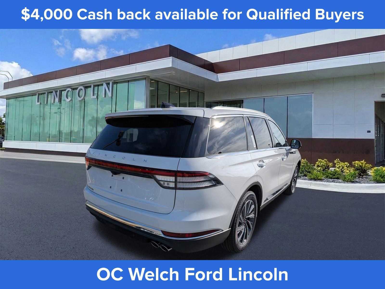 New 2026 Lincoln Aviator 2WD image 2