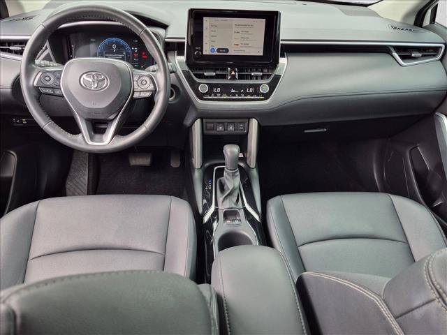 Used 2023 Toyota Corolla Cross XLE AWD/4WD image 16