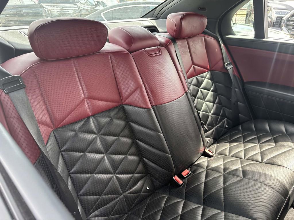 Used 2025 BMW 740i xDrive AWD/4WD image 13