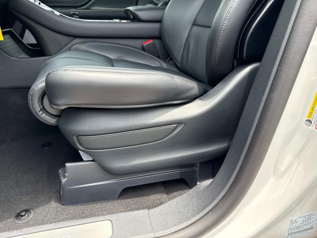 New 2025 Lincoln Aviator Reserve w/ Equipment Group 201A image 20