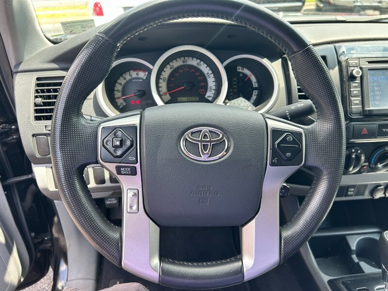 Used 2015 Toyota Tacoma 4x4 Access Cab V6 image 18
