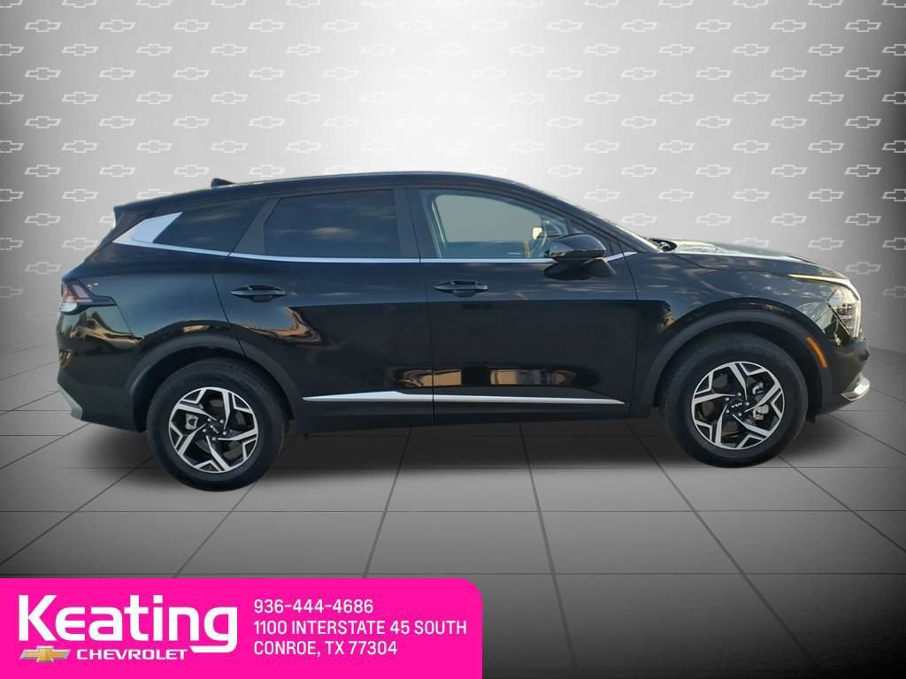 Used 2024 Kia Sportage LX image 4