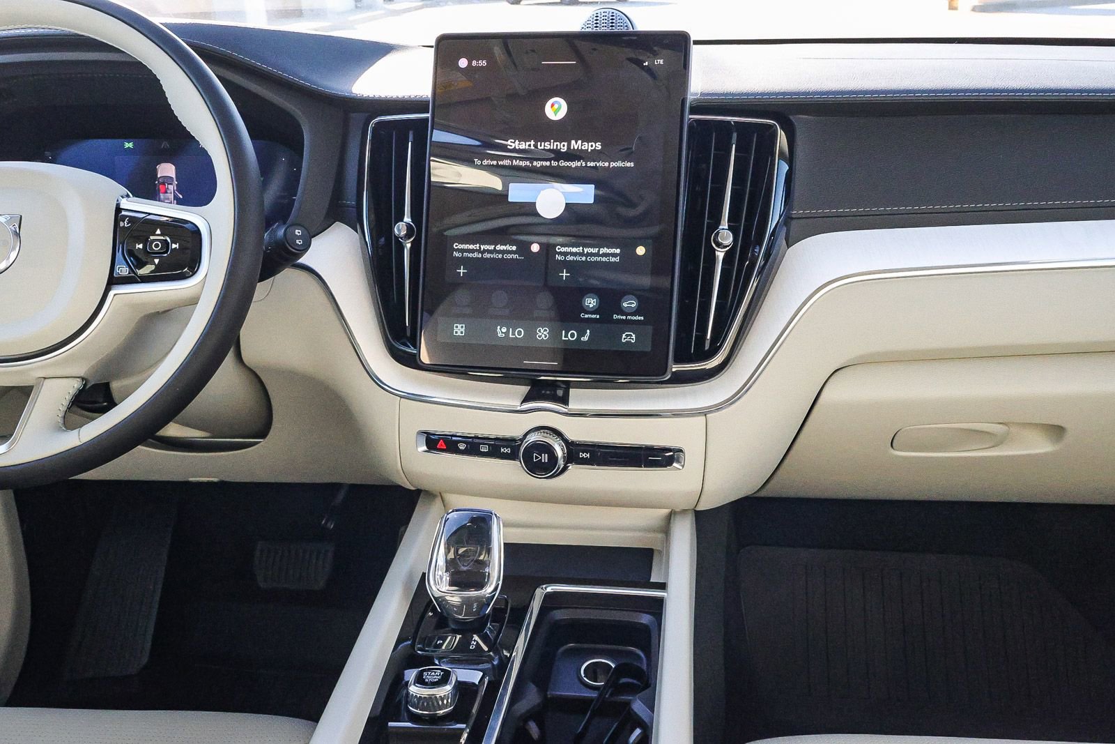 New 2026 Volvo XC60 T8 Ultra w/ Climate Package image 23