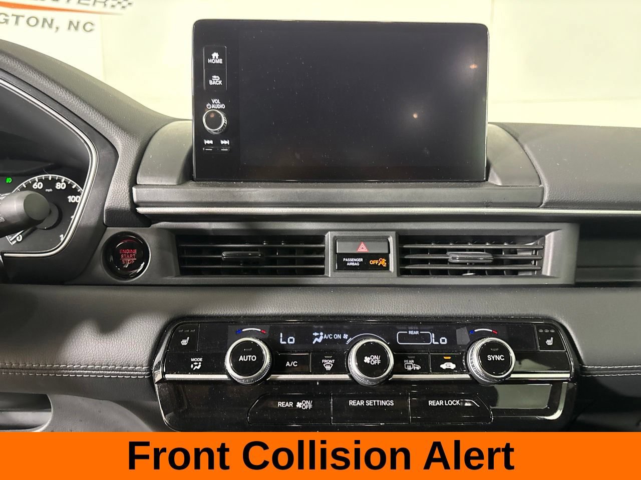 Used 2025 Honda Pilot Touring image 18