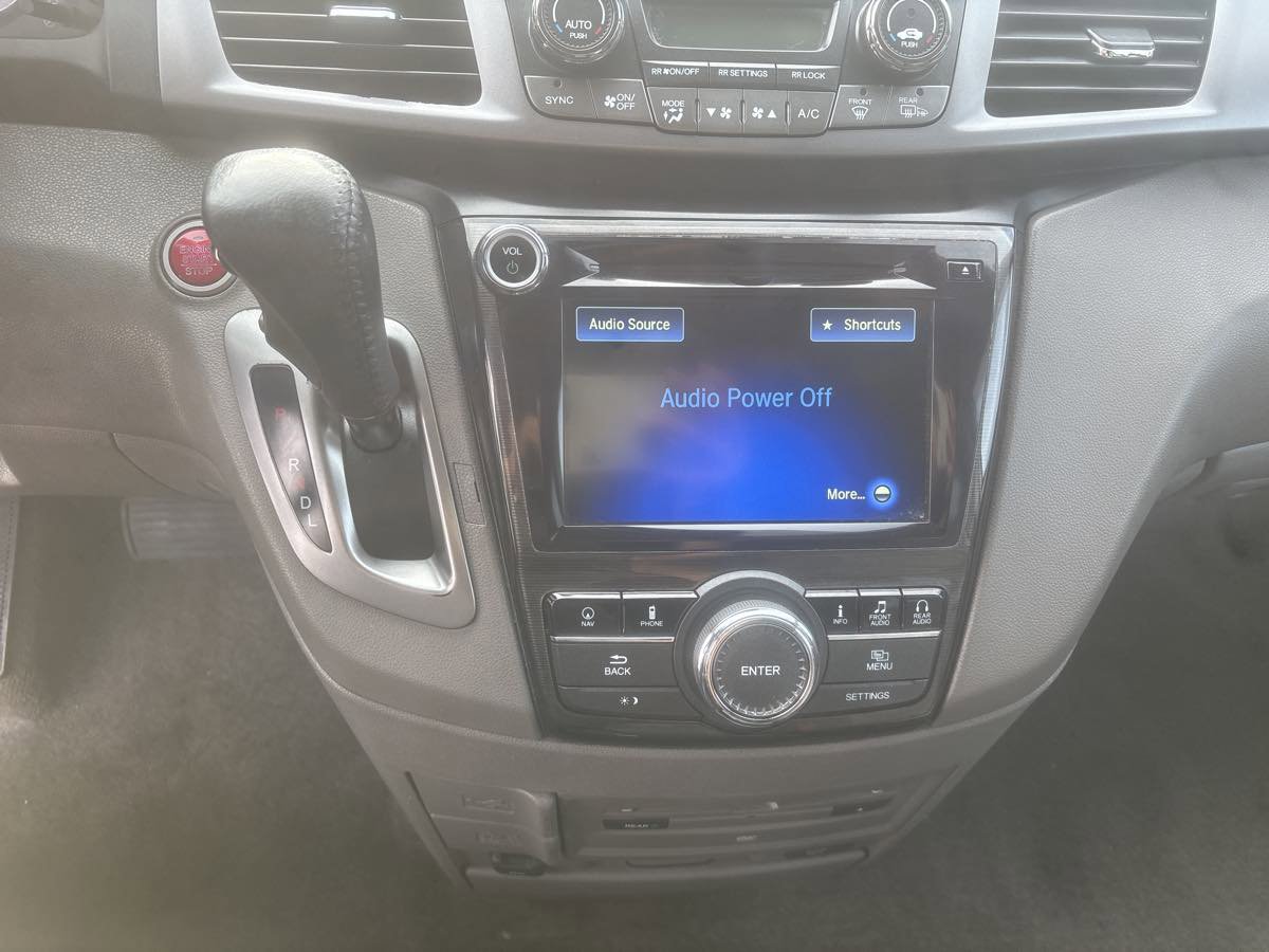 Used 2014 Honda Odyssey Touring image 14