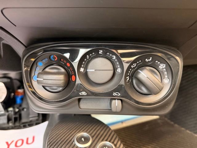 Used 2015 Alfa Romeo 4C Spider w/ Convenience Group image 20