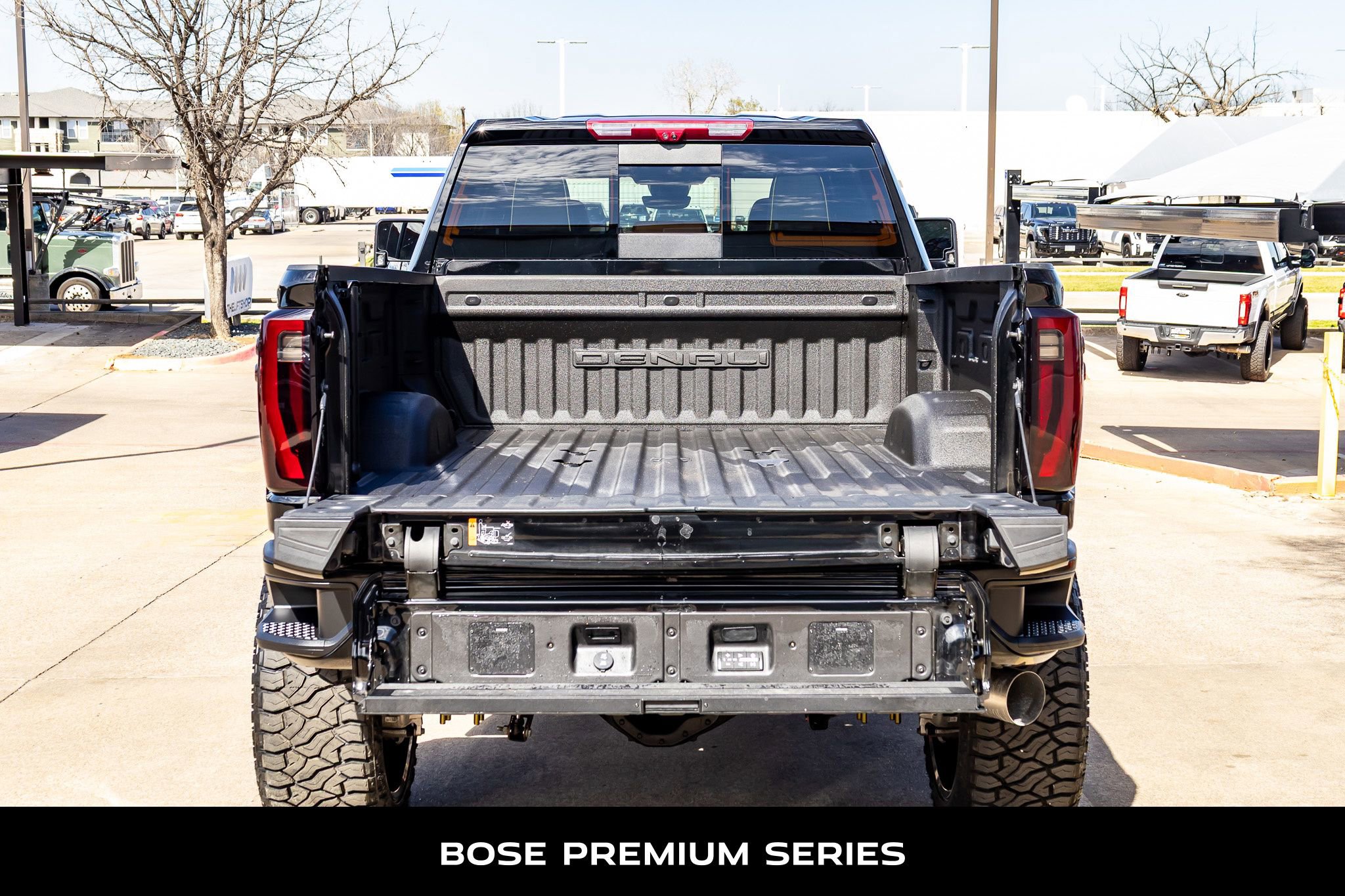 Used 2024 GMC Sierra 2500 Denali Ultimate w/ Max Trailering Package image 9