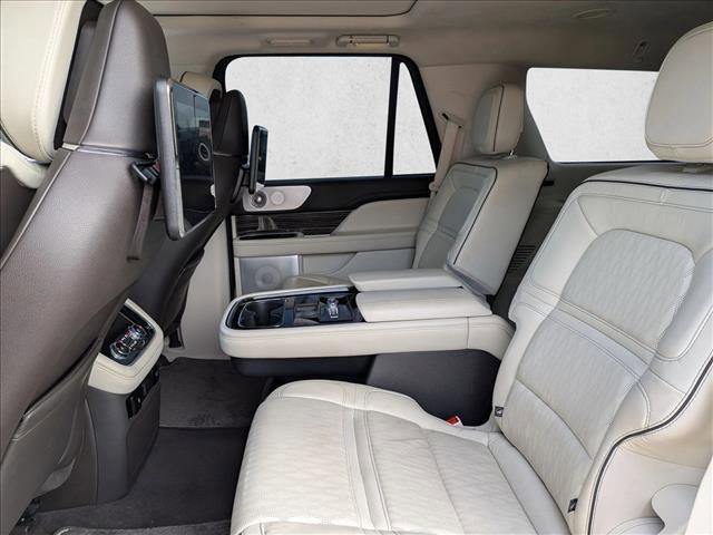 Used 2020 Lincoln Navigator Black Label image 14