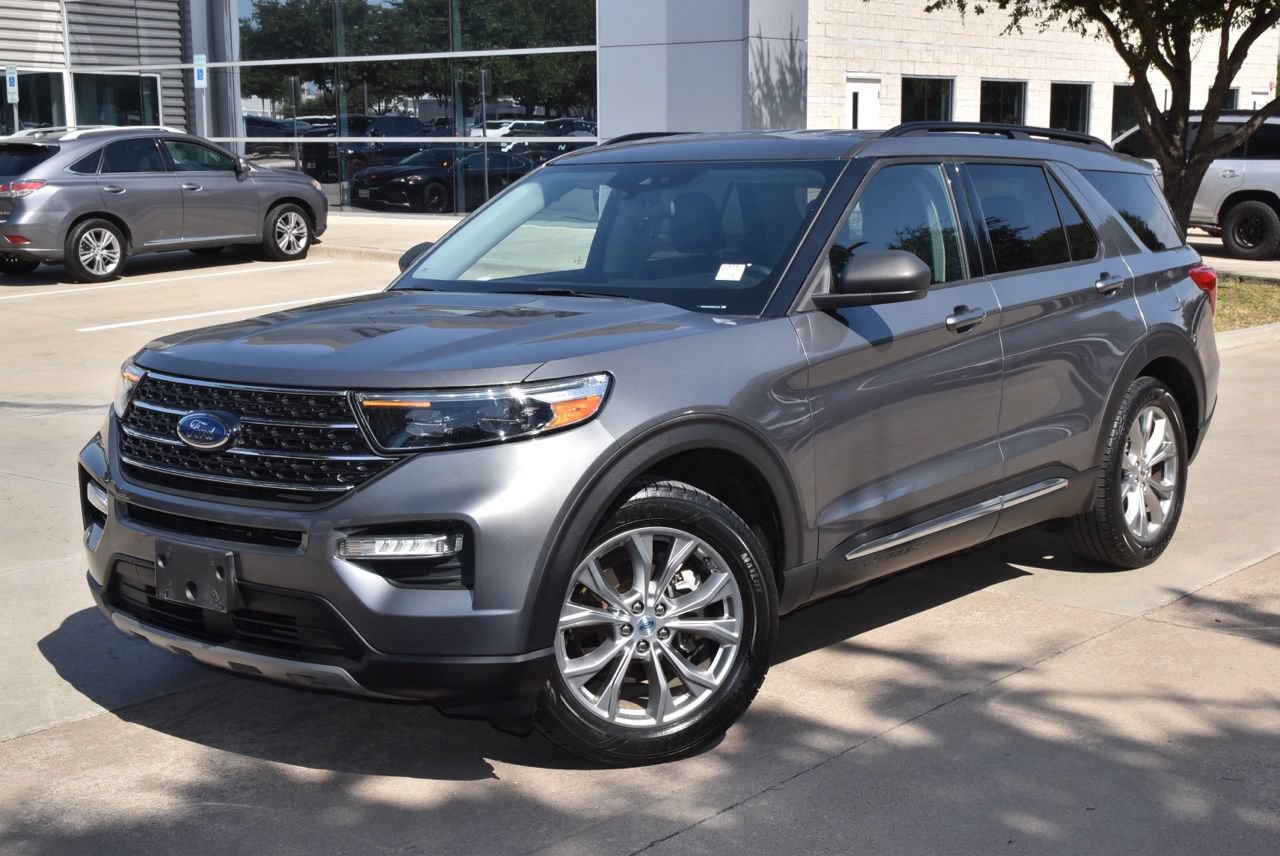 Used 2021 Ford Explorer XLT w/ Equipment Group 202A RWD image 39