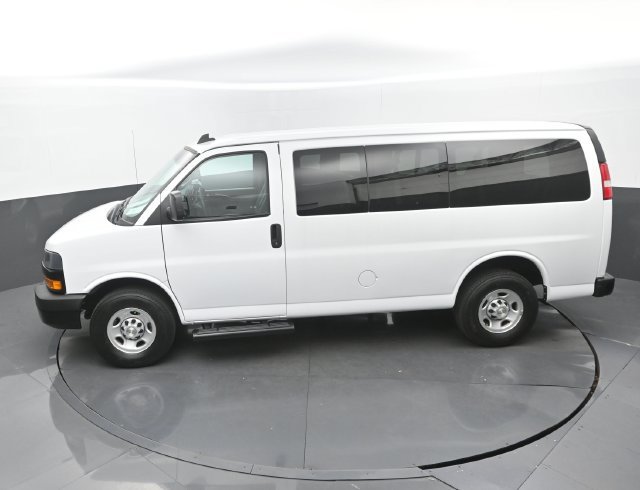 Used 2022 Chevrolet Express 2500 LS w/ Driver Convenience Package RWD image 27