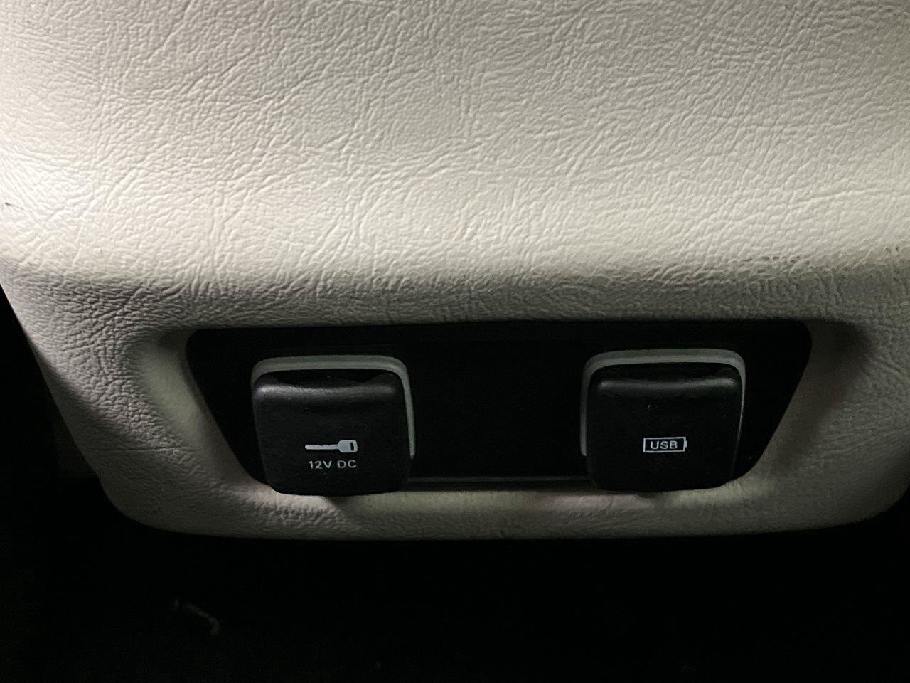 Used 2018 Chrysler Pacifica Touring Plus FWD image 20