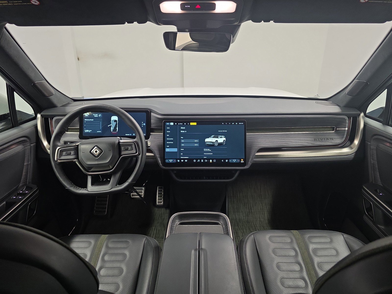 Used 2024 Rivian R1S Adventure AWD/4WD image 27