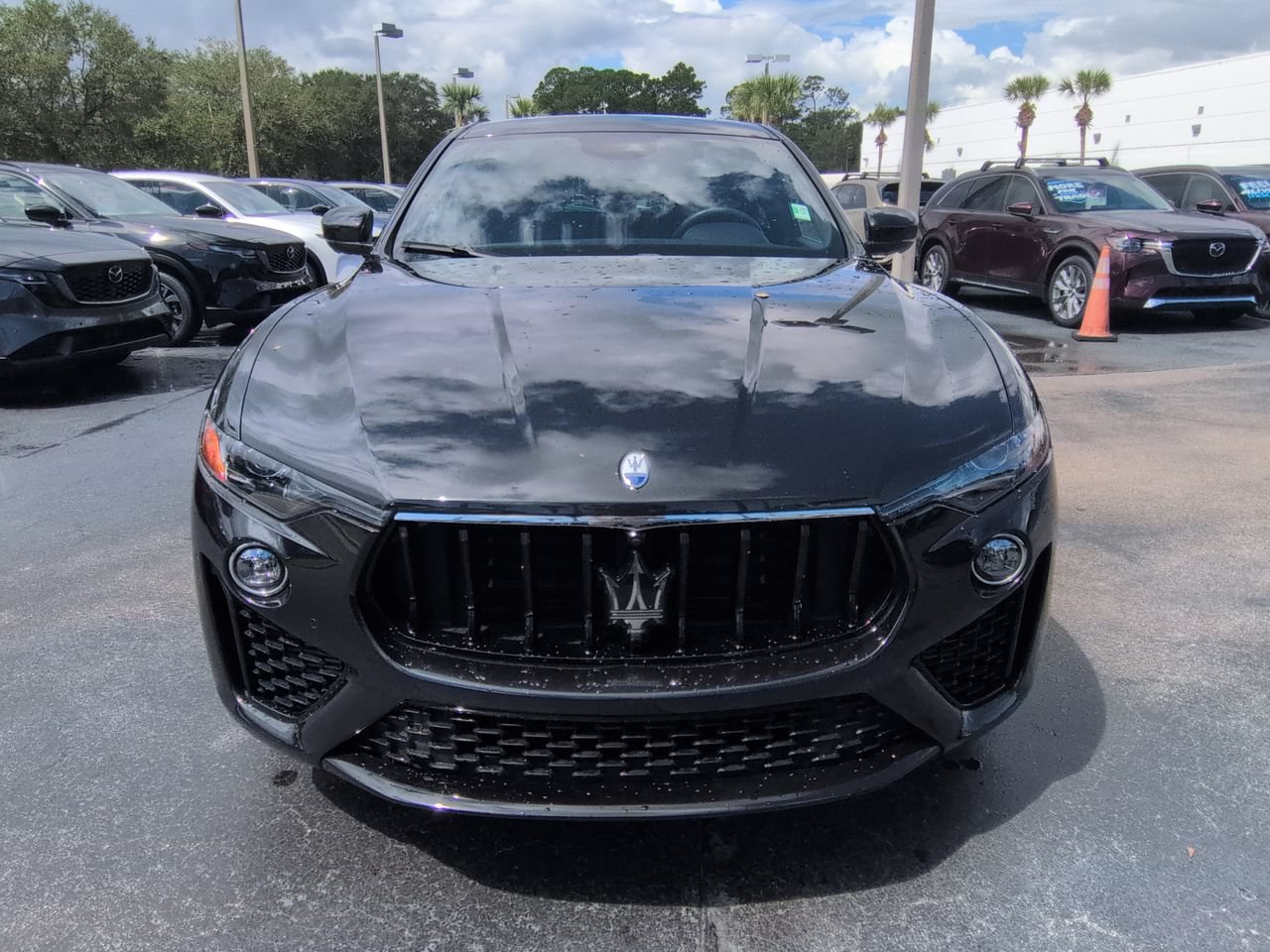 Used 2023 Maserati Levante Modena AWD/4WD image 9