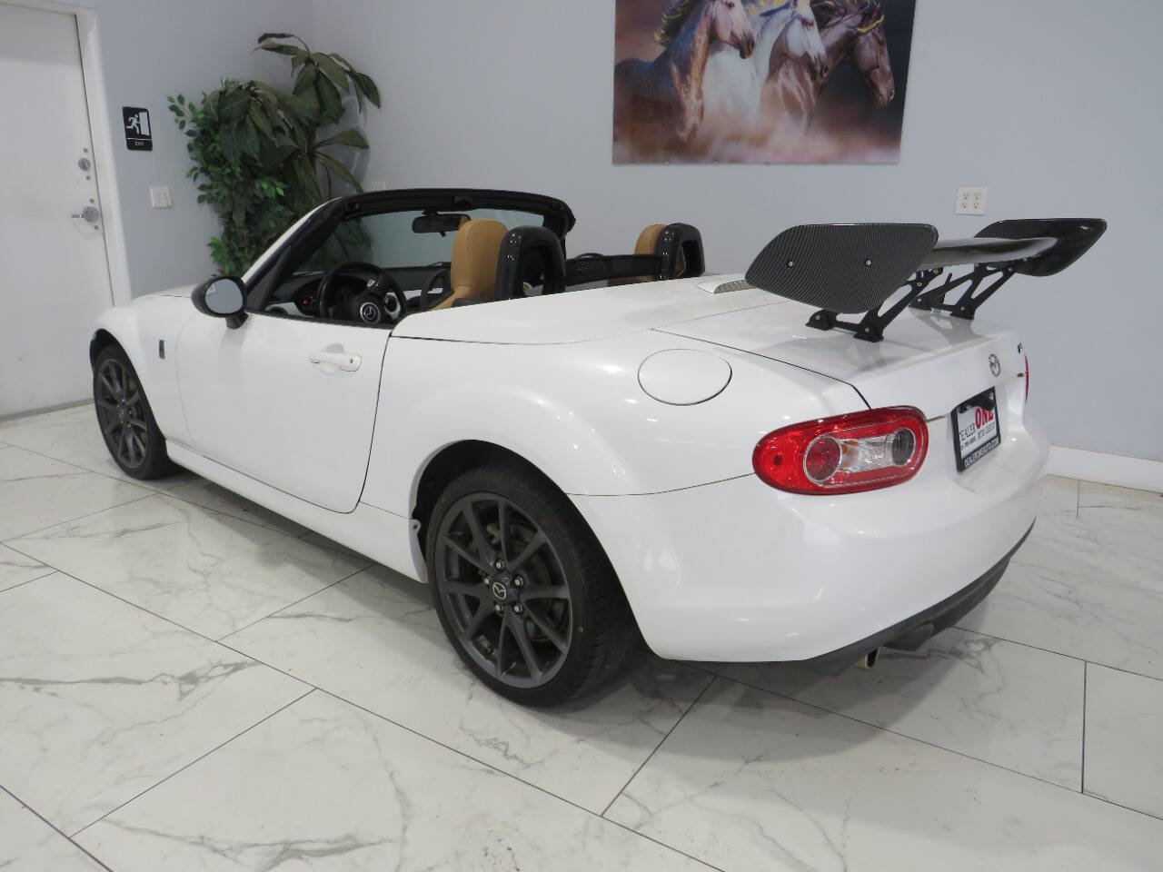 Used 2015 MAZDA MX-5 Miata Club RWD image 10
