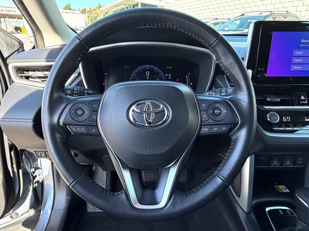 Certified 2023 Toyota Corolla Cross XLE image 19