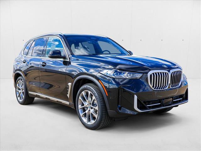 New 2026 BMW X5 xDrive40i w/ Premium Package image 3