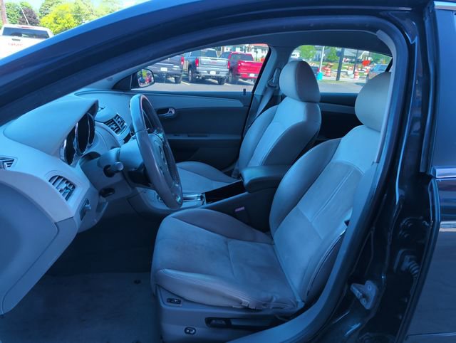 Used 2010 Chevrolet Malibu LT w/ Premium Mat Package FWD image 10