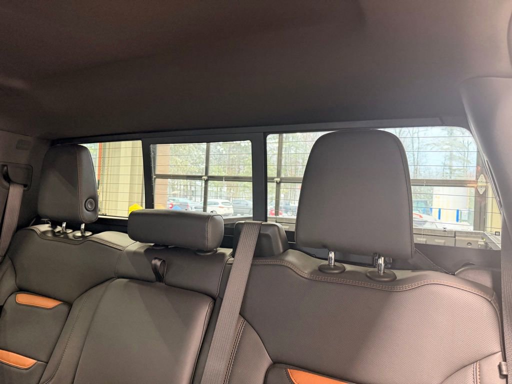 Used 2025 GMC Sierra 1500 AT4 w/ AT4 Premium Package image 23