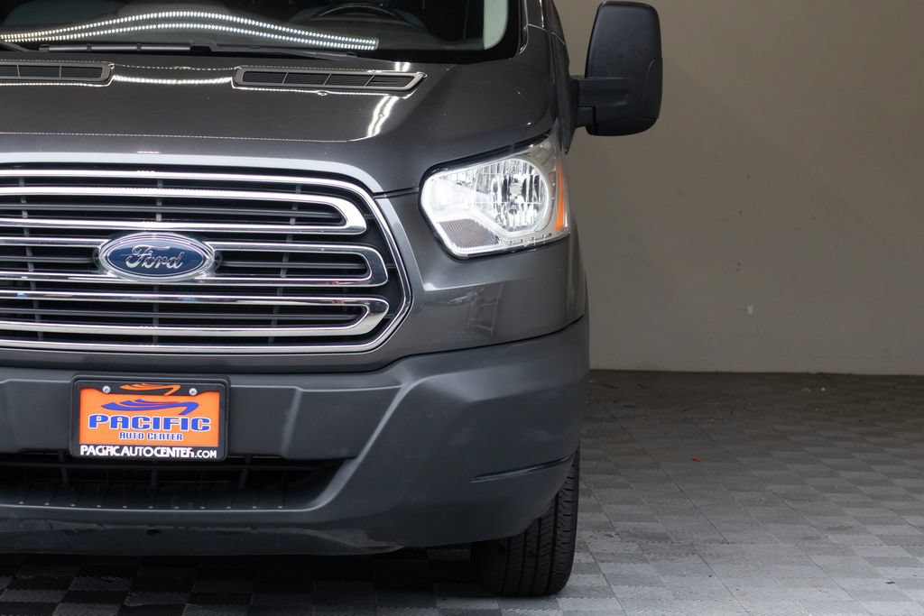 Used 2017 Ford Transit 350 XLT RWD image 5