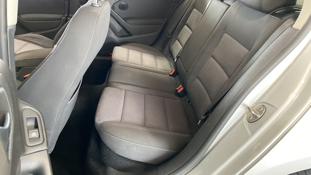 Used 2013 Volkswagen Golf TDI FWD image 22