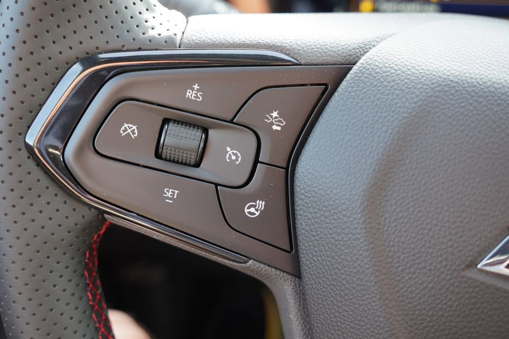 New 2026 Chevrolet Trax RS w/ Driver Confidence Package FWD image 16