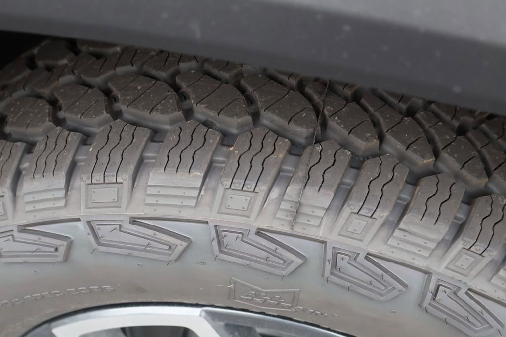 New 2026 Chevrolet Equinox ACTIV w/ Convenience Package III image 6