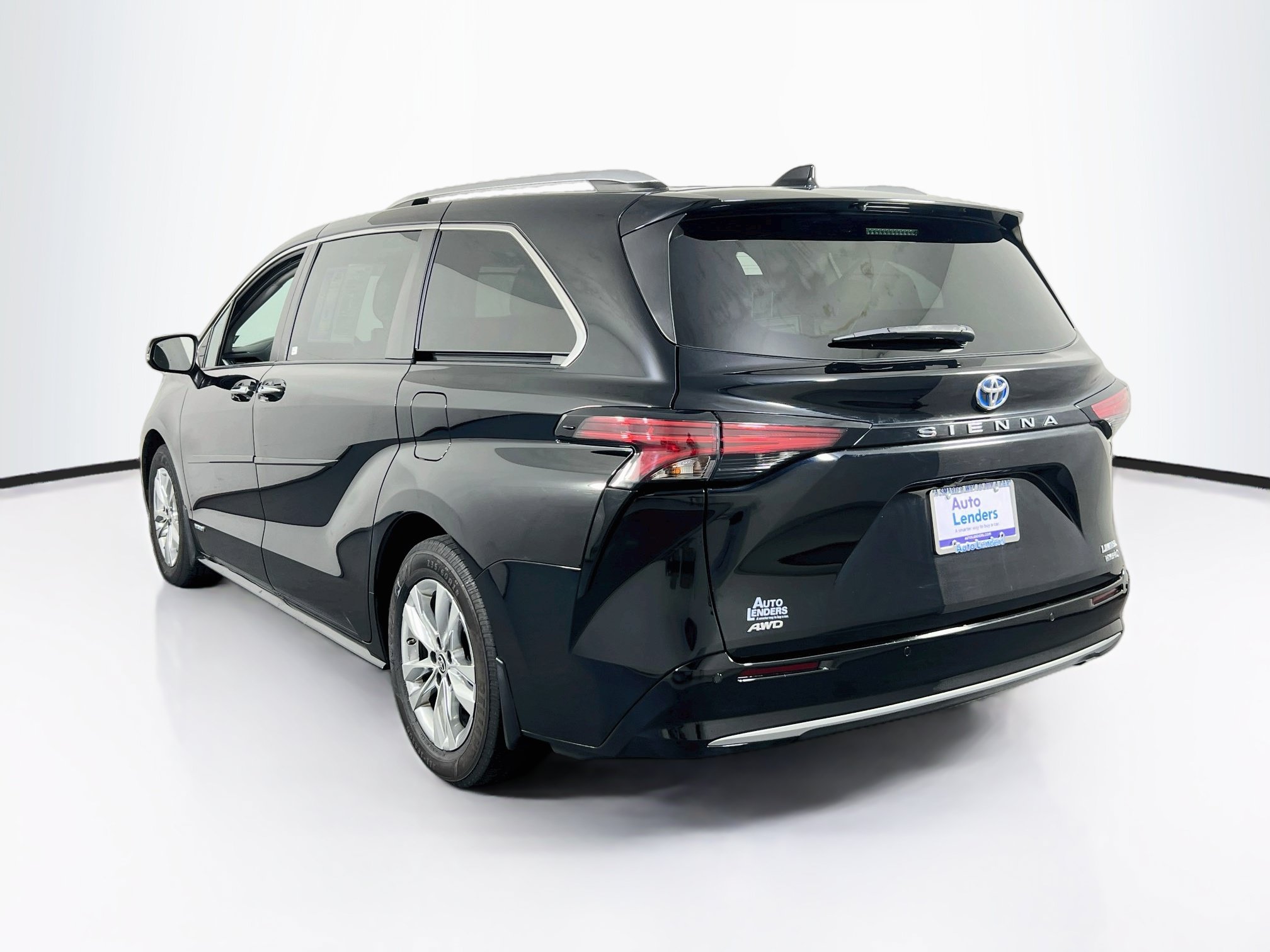 Used 2021 Toyota Sienna Limited AWD/4WD image 7