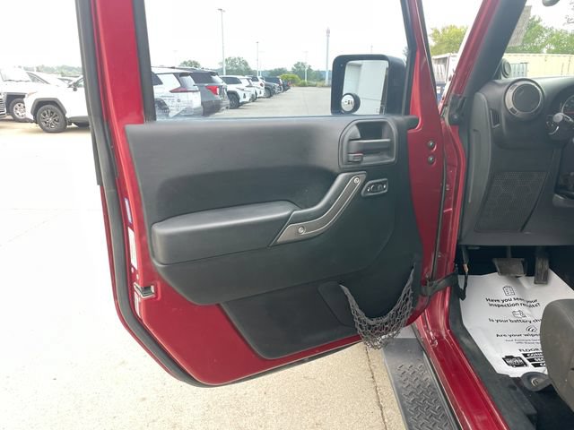 Used 2012 Jeep Wrangler Unlimited Sport AWD/4WD image 20