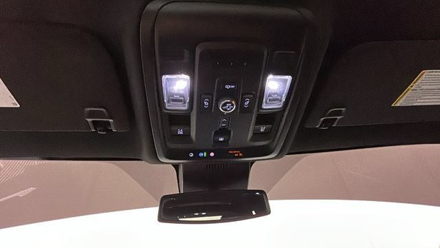 Used 2023 GMC Yukon Denali AWD/4WD image 25