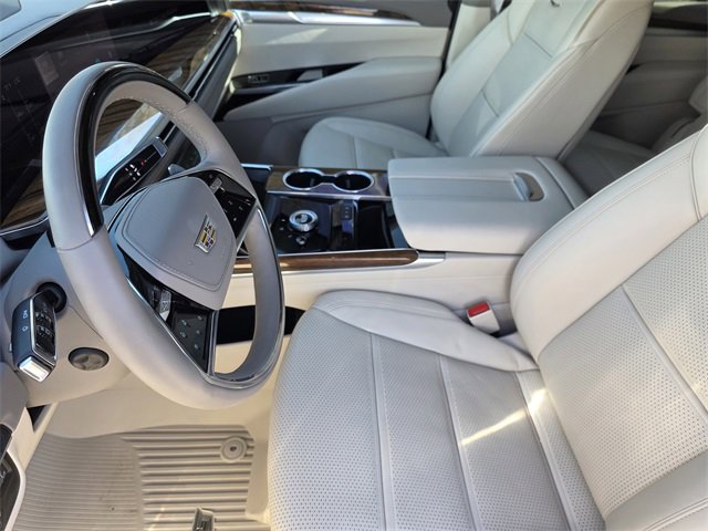 Used 2026 Cadillac Escalade Platinum Sport w/ LPO, Floor Liner Package image 9