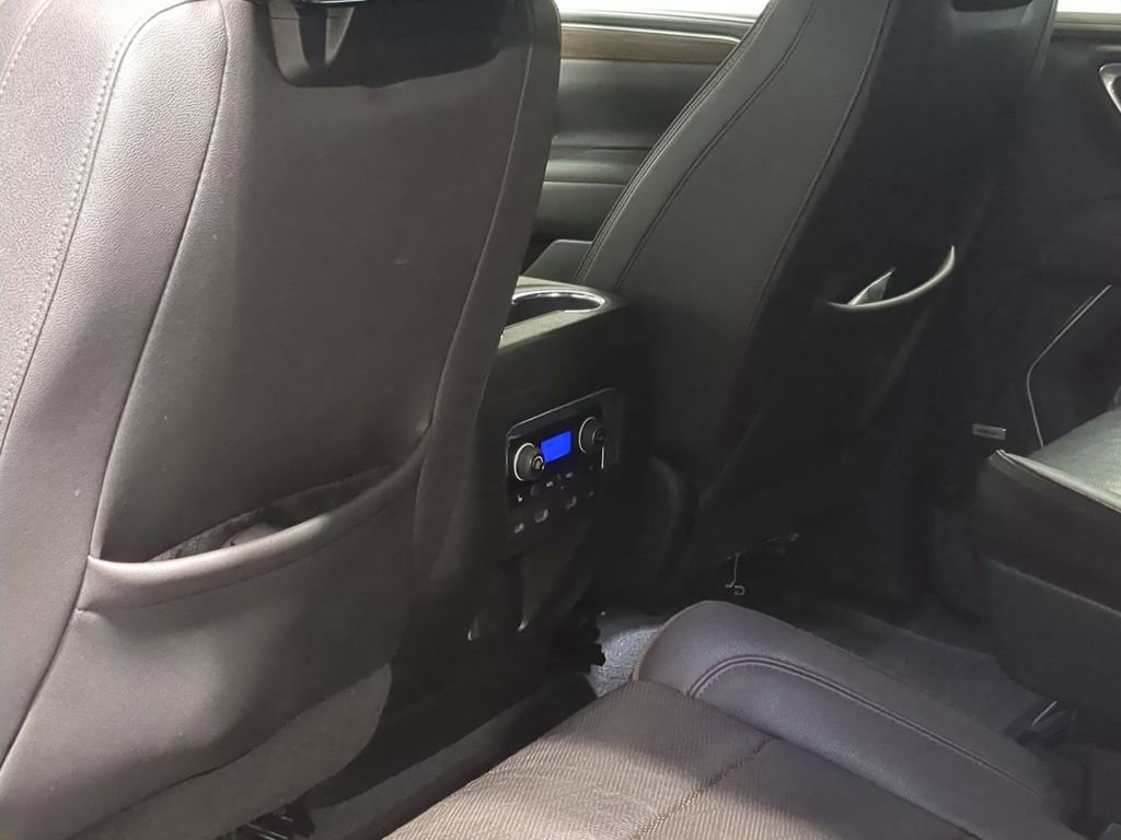 Used 2023 Chevrolet Tahoe High Country image 25