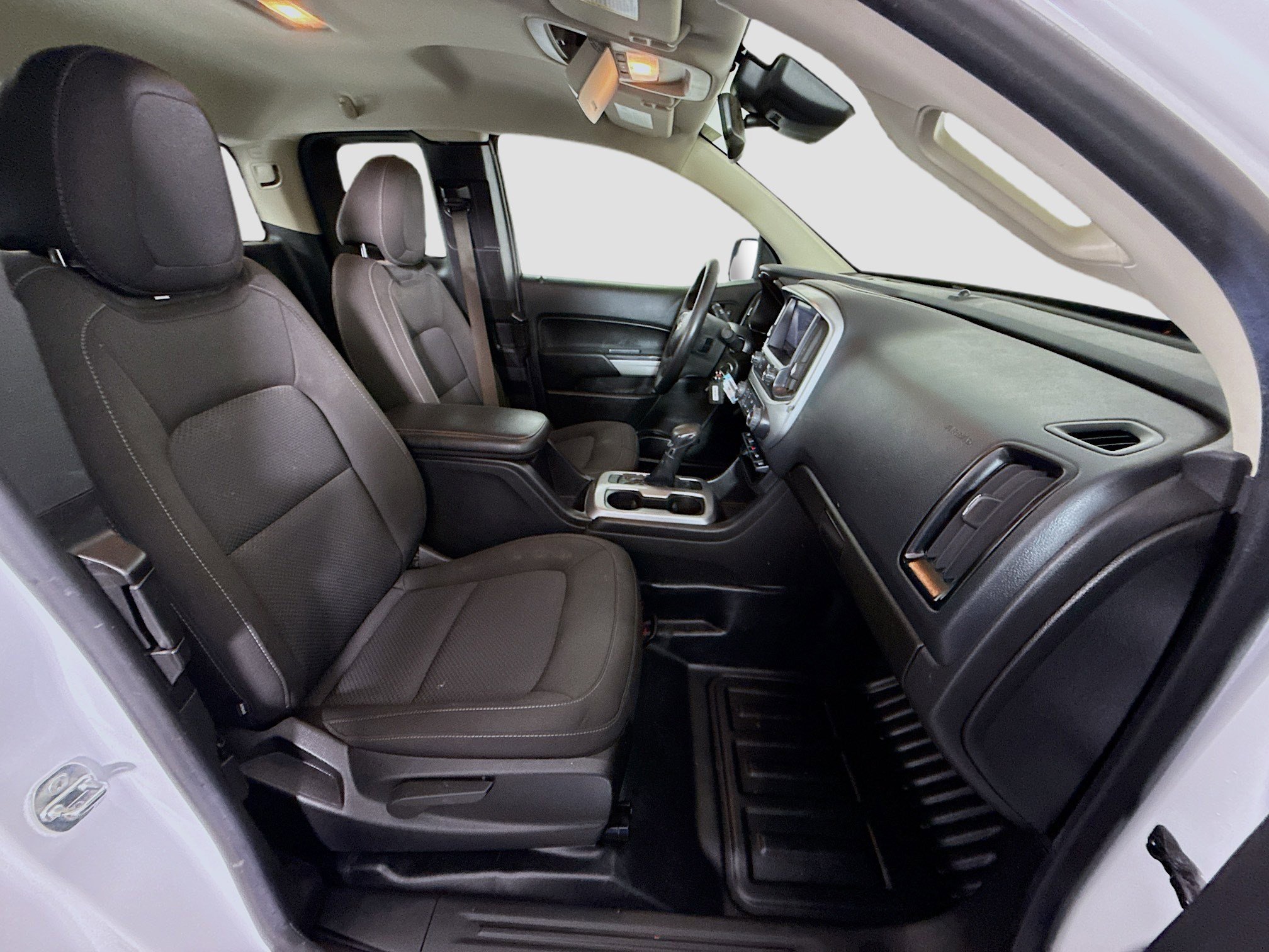 Used 2022 Chevrolet Colorado LT w/ Fleet Safety Package RWD image 28