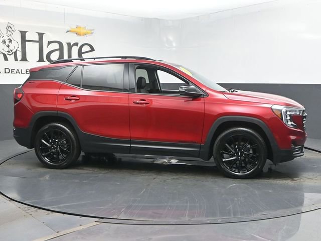 Used 2023 GMC Terrain SLT w/ Tech Package image 1