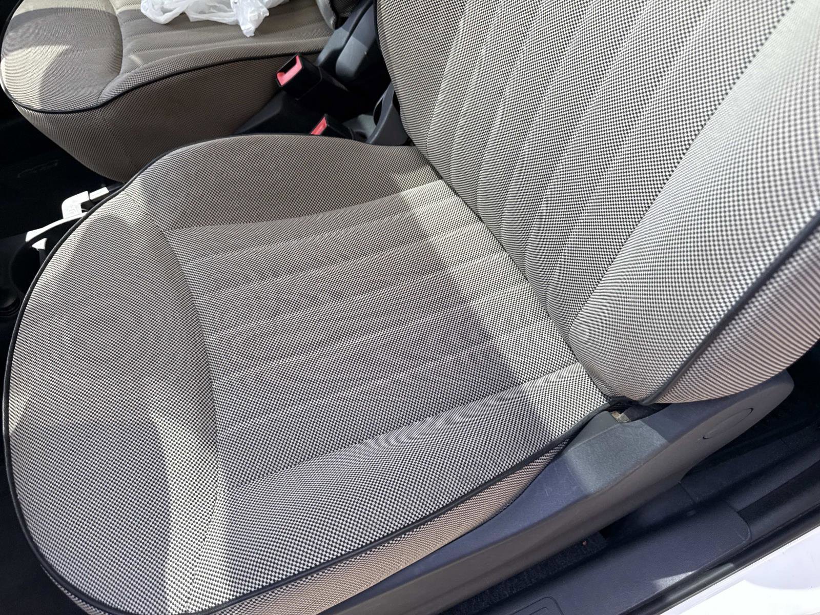 Used 2012 FIAT 500 Lounge w/ Convenience Group FWD image 14