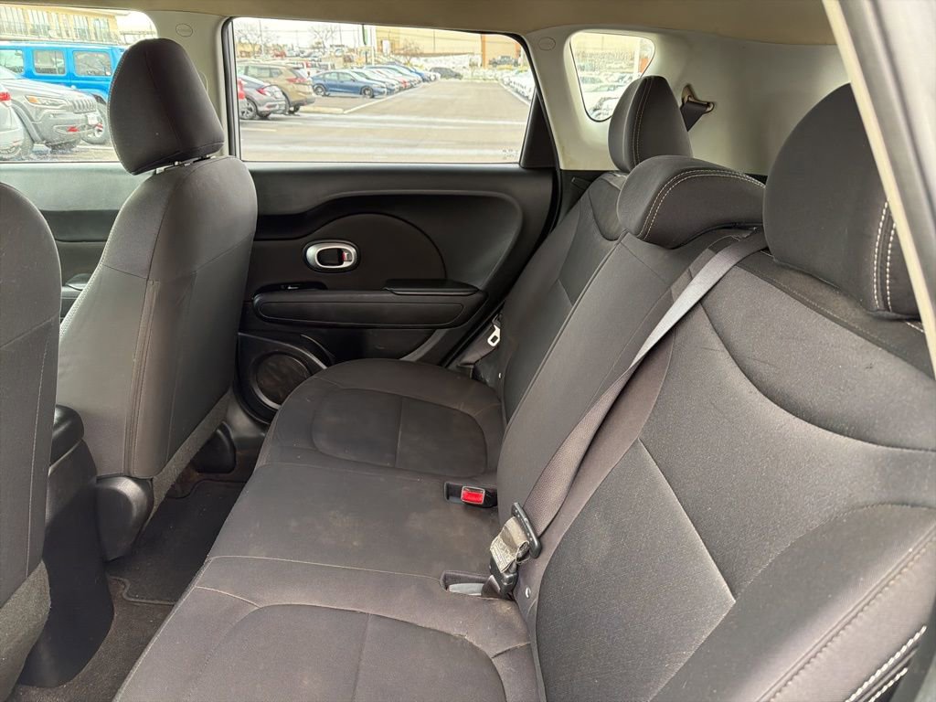 Used 2018 Kia Soul image 12
