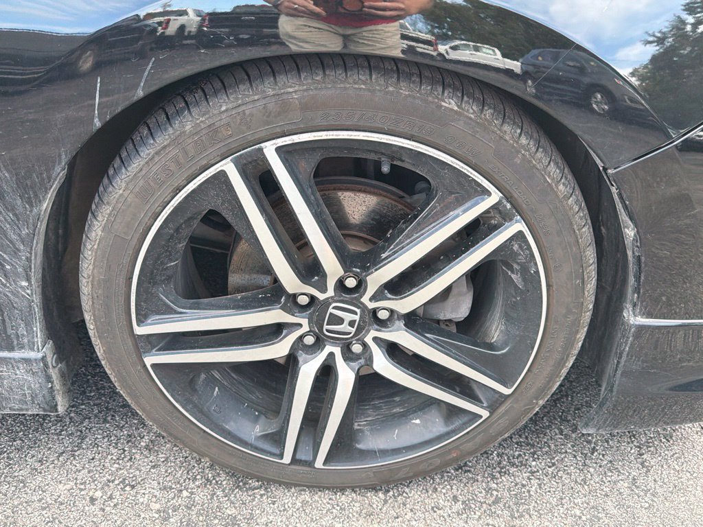 Used 2017 Honda Accord Sport image 10