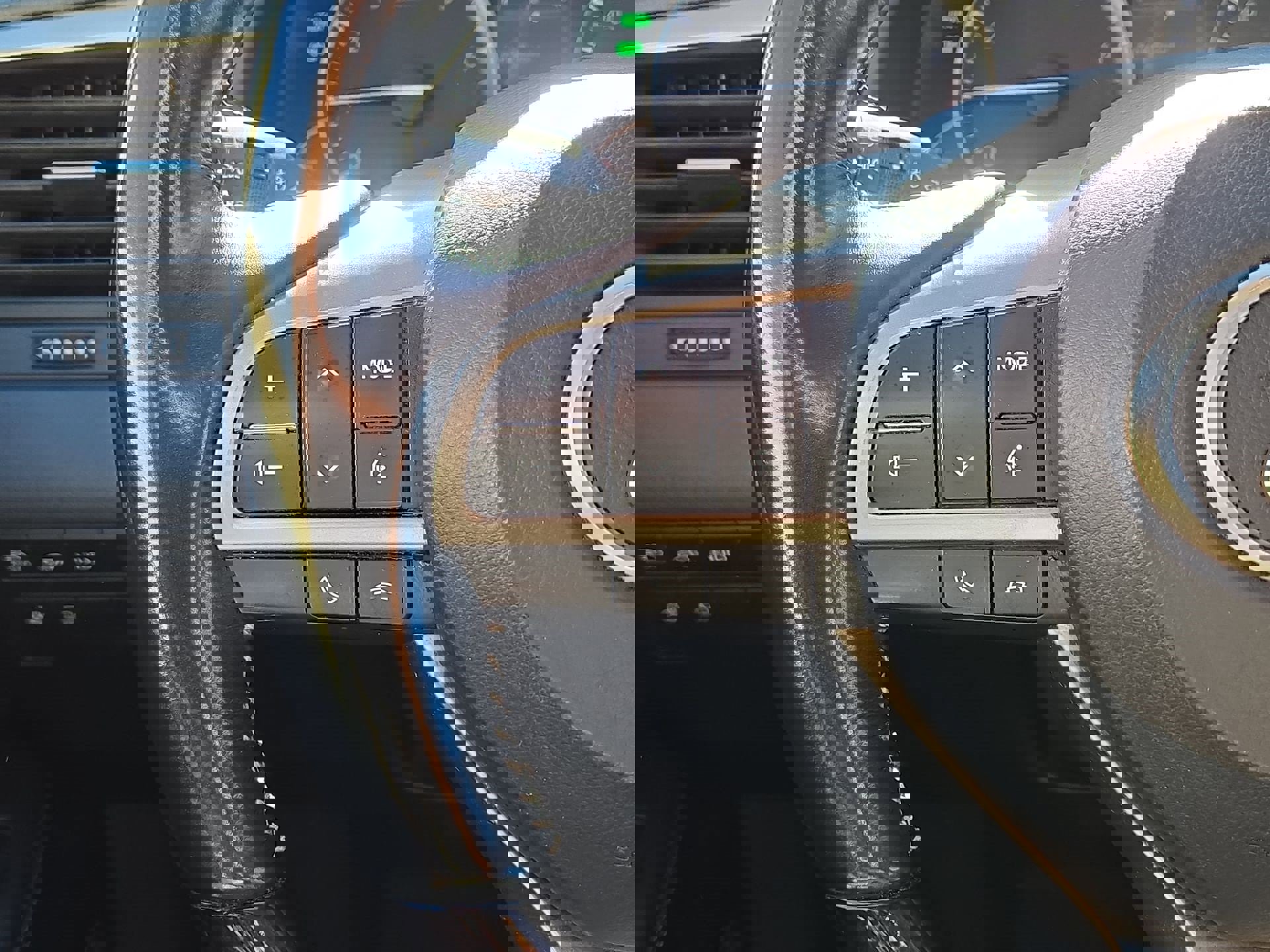 Used 2018 Lexus RX 350L Luxury image 21