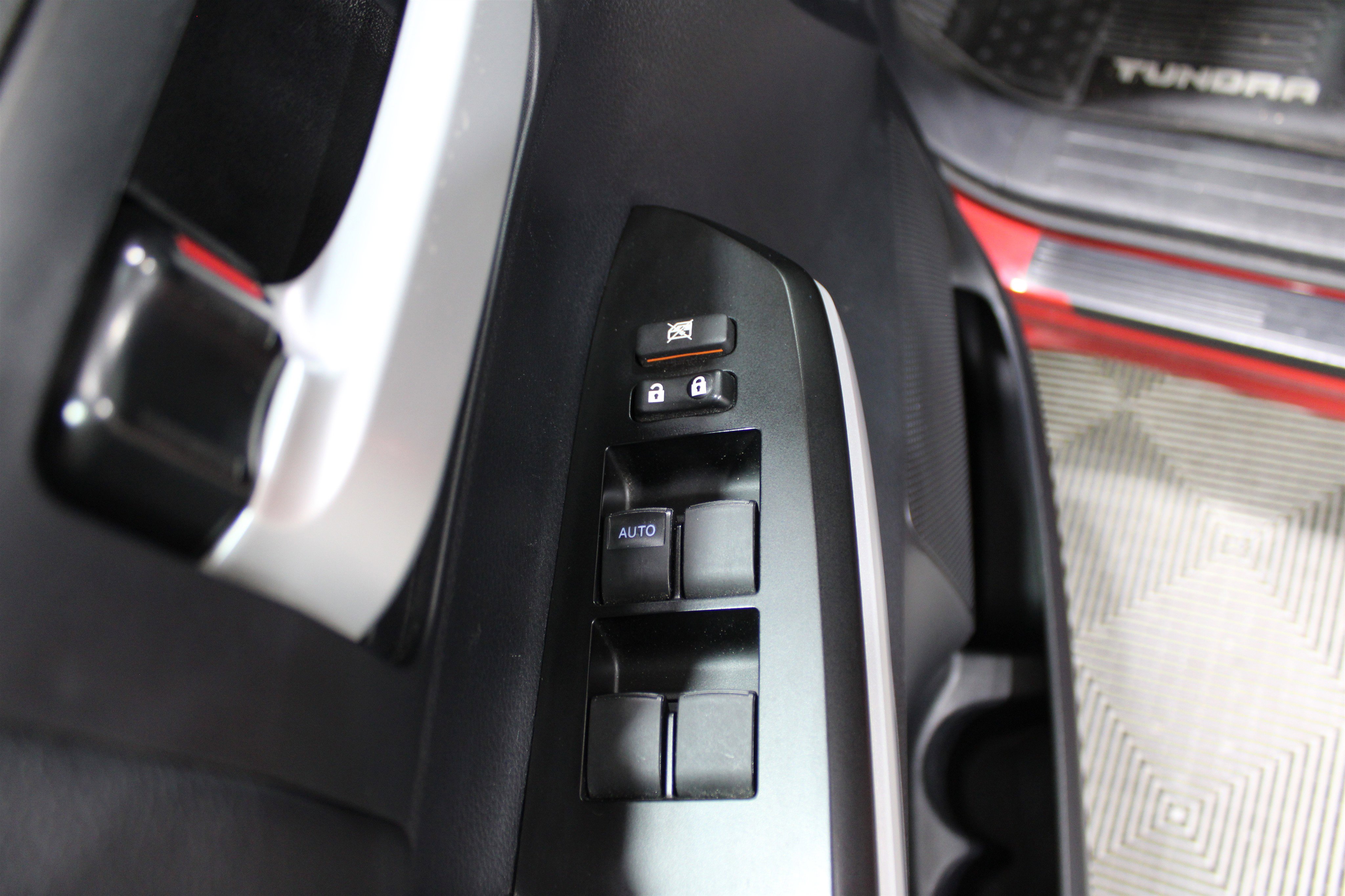 Used 2019 Toyota Tundra SR5 image 7