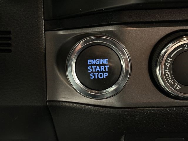 Used 2022 Toyota Tacoma TRD Off-Road image 10