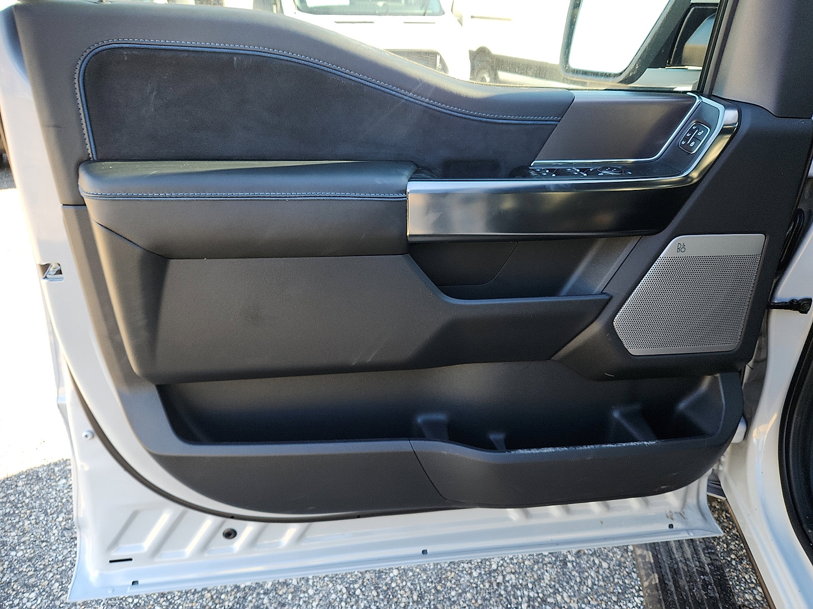 New 2025 Ford F150 Platinum w/ FX4 Off-Road Package image 8