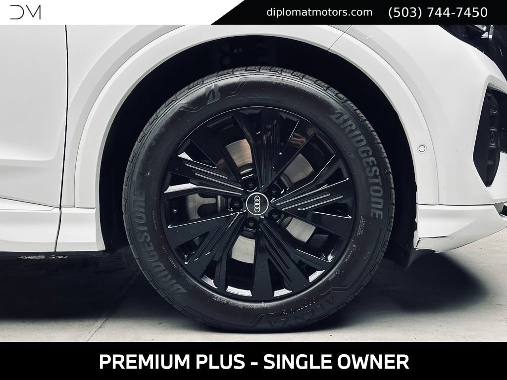Used 2023 Audi Q4 e-tron Premium Plus RWD image 41